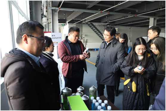 考察企业进行冬枣深加工、推进一二三产融合现状 考察企业进行冬枣深加工、推进一二三产融合现状